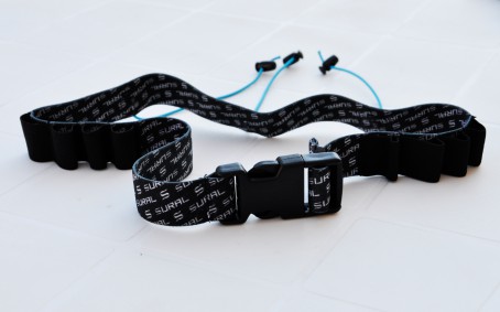 sural race belt ceinture porte gels porte dossard bleu fluo marathon running suralwear accessoires
